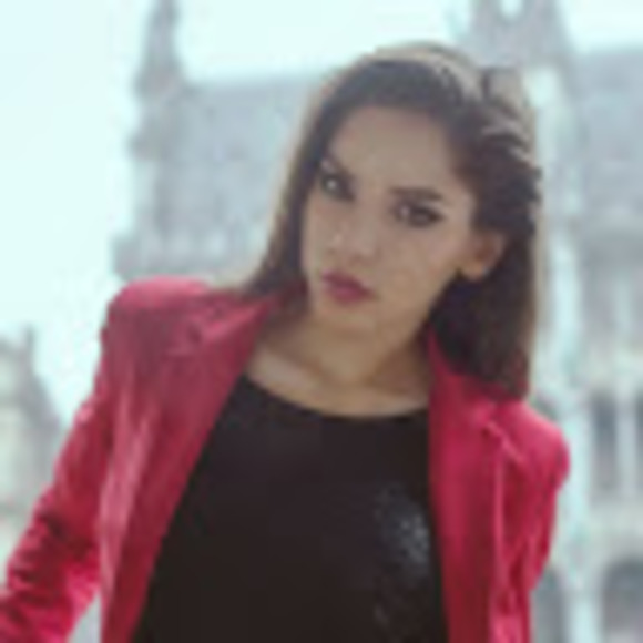 Meet your Posher, Taylor - Picture 1 of 1